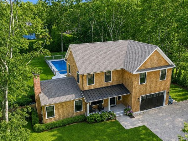 15 Wild Cherry Lane , East Quogue, NY 11942