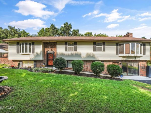 231 W View Drive, Strawberry Plains, TN 37871