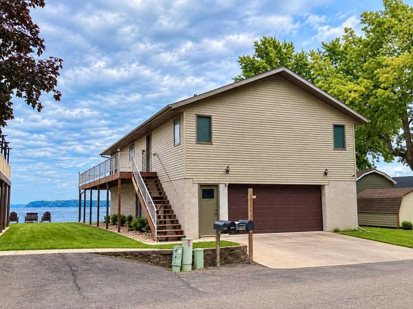 2800 Central Point Road , Lake City, MN 55041