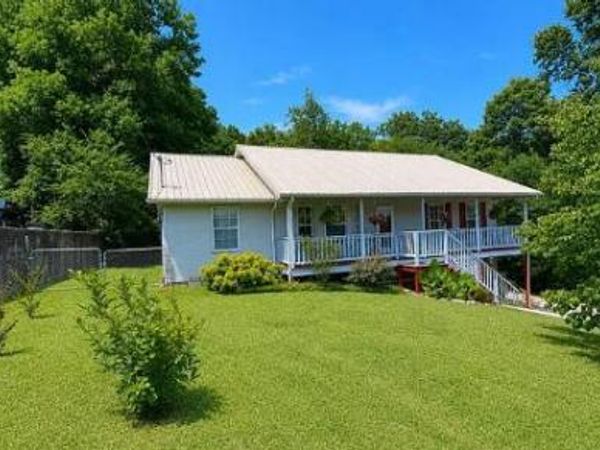 406 Fairhill Drive, Cleveland 37323
