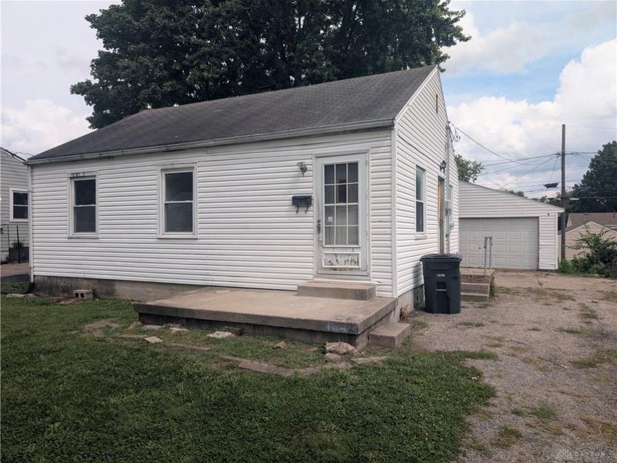 1646 Pell Drive, Dayton, OH 45410 Photo 1