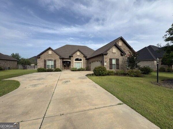 619 McCarley Downs Drive, Bonaire, GA 31005