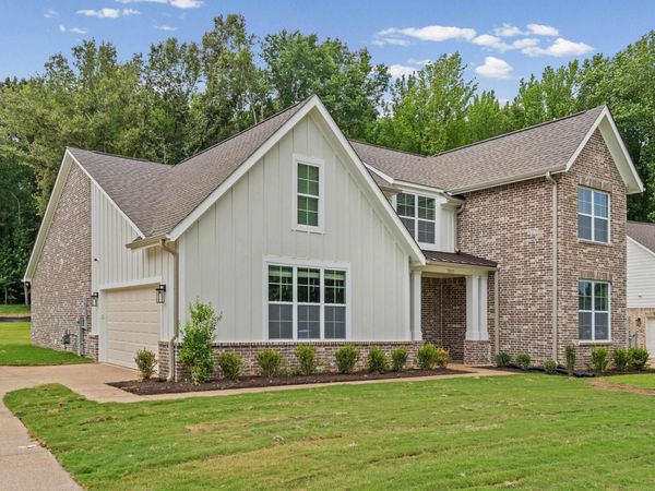 7037 WALKER FARMS DR, Bartlett, TN 38002