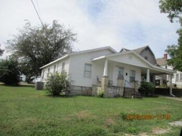 334 S 3rd Street, Batesville, AR 72501