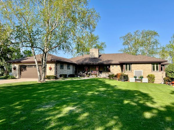 579 Park Avenue W, Ortonville, MN 56278