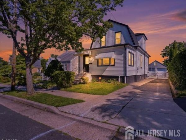 265 Grove Street , Woodbridge, NJ 07095
