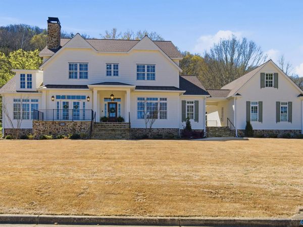 101 Lake Creek Drive, Guntersville, AL 35976