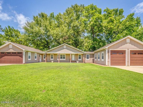 1114 Riverview Road, Sardis, MS 38666