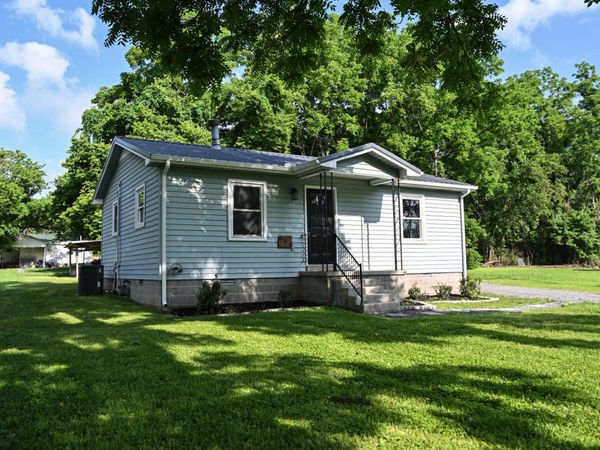 808 S Franklin St , Tullahoma, TN 37388