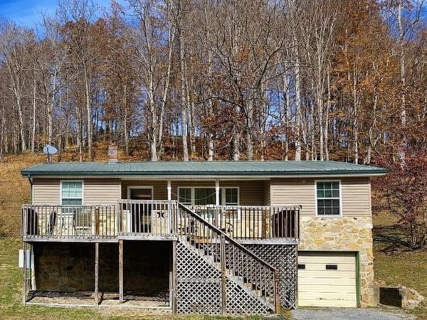 671 Hensley Hollow Rd, Thorn Hill, TN 37881