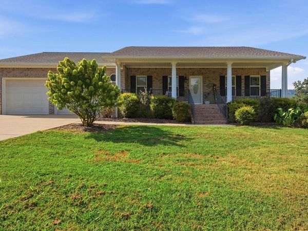 47989 Us Highway 11 , Valley Head, AL 35989