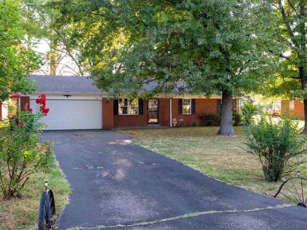 250 MAPLE HILL DR, Munford, TN 38058