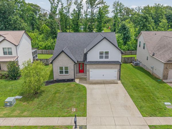 153 Sycamore Hill Dr , Clarksville, TN 37042