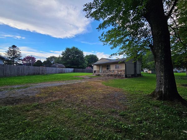 83 Wilson Street , Dunlap, TN 37327