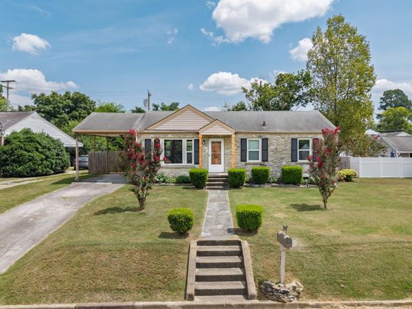 705 1st Ave , Fayetteville, TN 37334