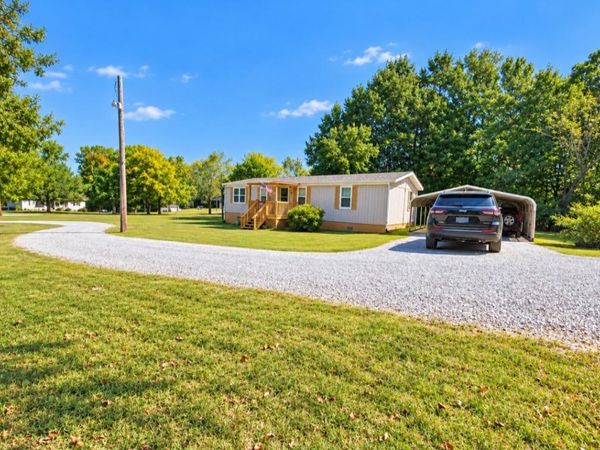3494 Trace Creek Rd , White Bluff, TN 37187