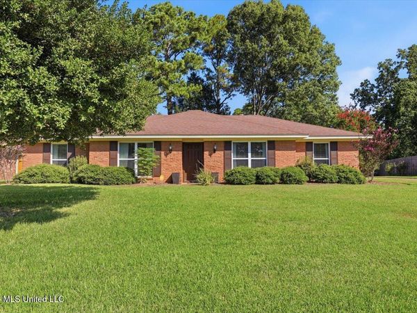 71 Crossgates Drive, Brandon, MS 39042