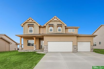 19952 Cinnamon Street, Gretna, NE 68136