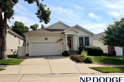 17207 Hickory Plaza, Omaha, NE 68130
