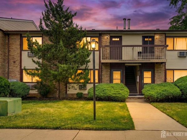 119 Cricket Lane , Woodbridge, NJ 07095