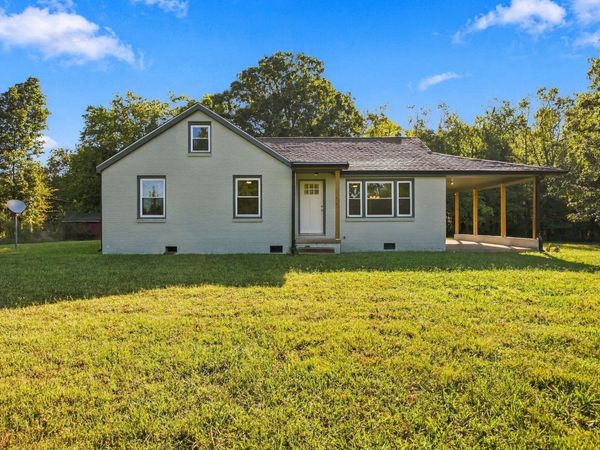 3015 Greenhill Dr , Centerville, TN 37033