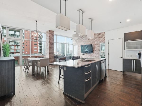 700 12th Ave S, Unit 605, Nashville, TN 37203