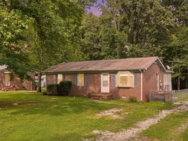 929 S Franklin St , Tullahoma, TN 37388