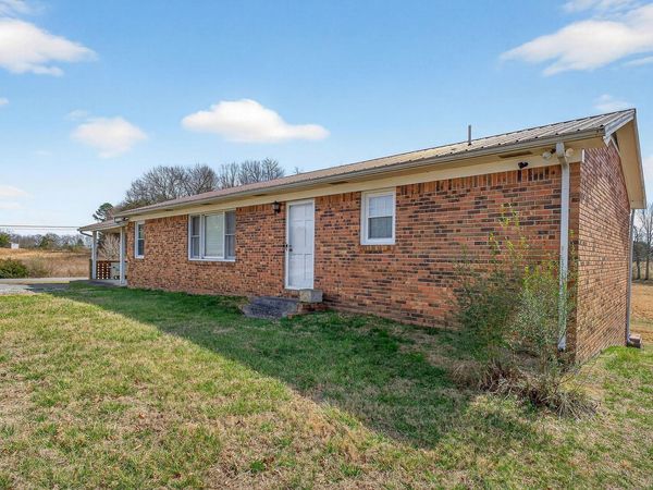 468 Green Hill Rd , Smithville, TN 37166