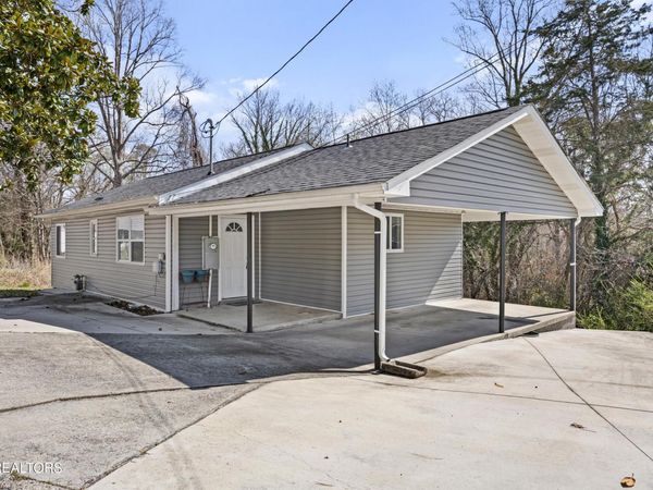 510 Michigan Ave , Oak Ridge, TN 37830