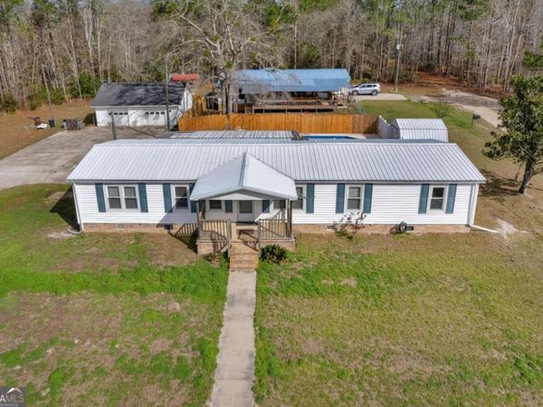 175 Oak Lake Drive, Hinesville, GA 31313