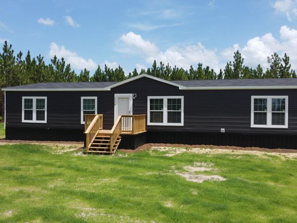 5246 Owens Road, Blackshear, GA 31516