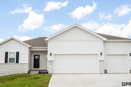 20460 Westridge Drive, Gretna, NE 68028