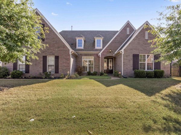 4646 NOB HILL DR, Bartlett, TN 38002