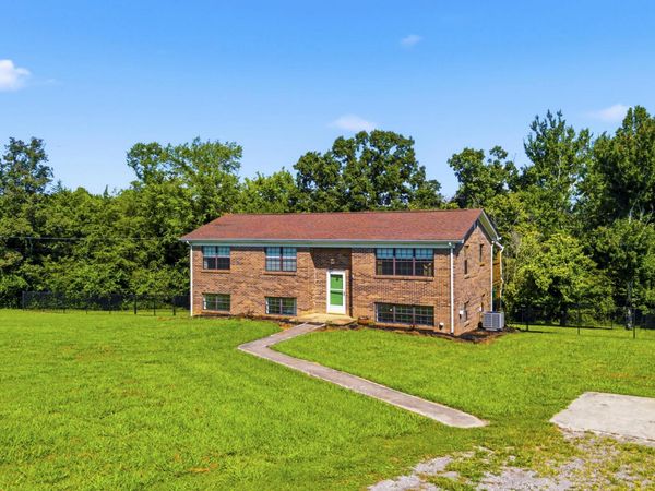 840 Ridge Rd, Madisonville, TN 37354