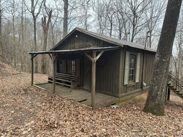 10367 Sewanee Hwy , Sewanee, TN 37383