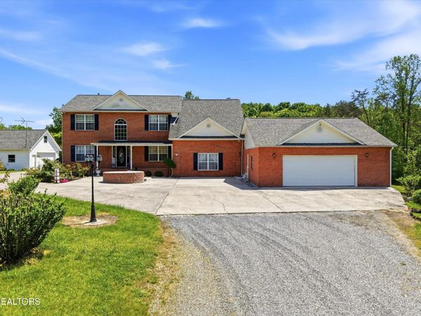 1517 Bob Young Lane , Lenoir City, TN 37772