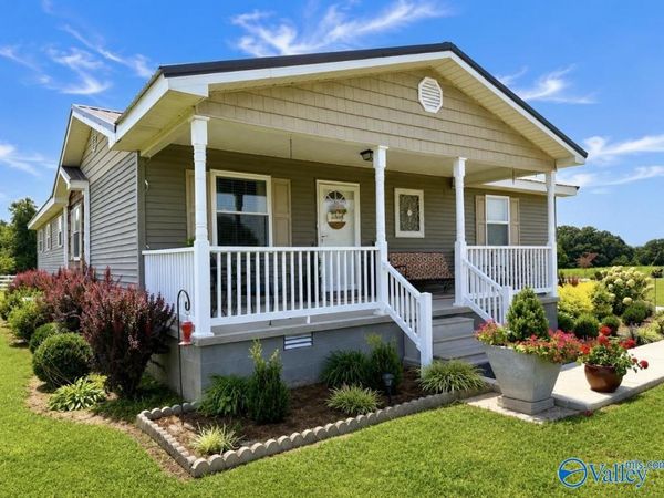 970 Ross Raines, Albertville, AL 35951
