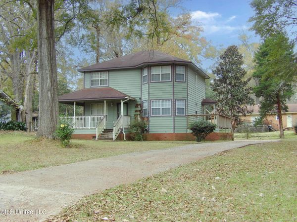 19 Beverly Drive, Natchez, MS 39120