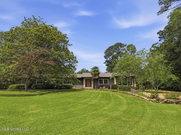4025 Dogwood Drive, Jackson, MS 39211