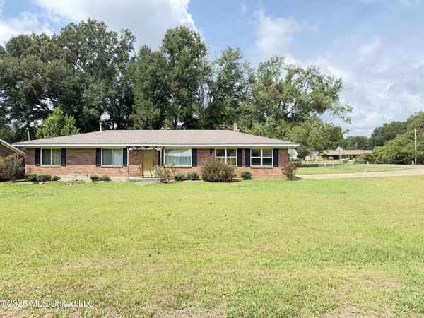 112 Berry Street, New Hebron, MS 39140