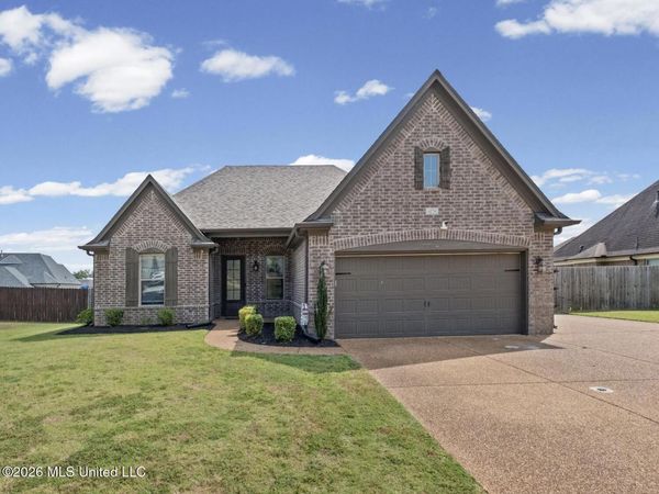 4276 Ridgemont Road, Olive Branch, MS 38654