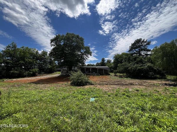 121 King Lane, Vonore, TN 37885