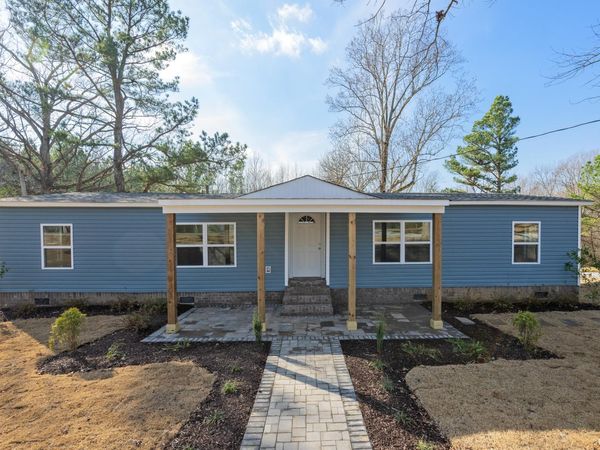 992 Greenway Rd , Huron, TN 38345