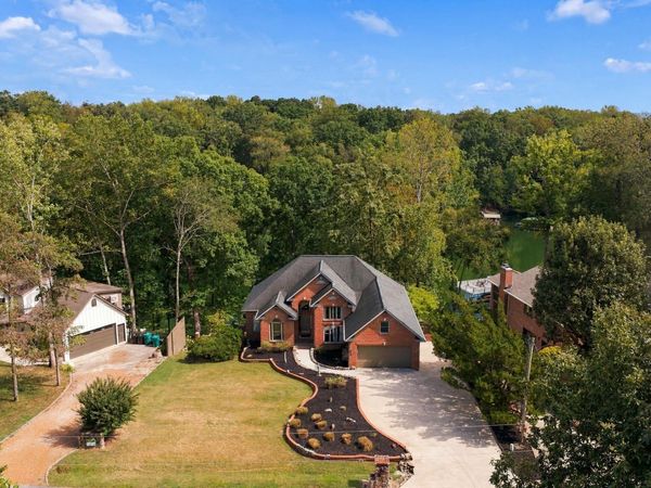 228 Murray Lake Dr , Winchester, TN 37398