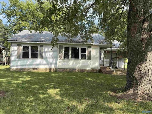 755 North Street, Moulton, AL 35650