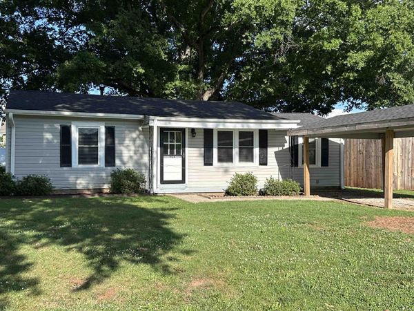 904 Irene Ave, Tuscumbia, AL 35674
