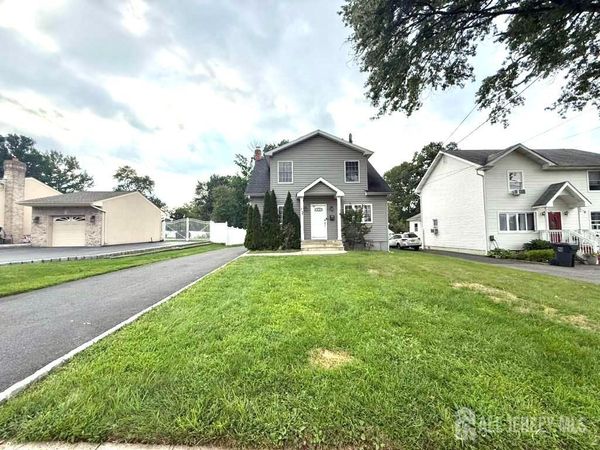 131 Amherst Avenue , Colonia, NJ 07067