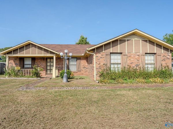 2210 Westmeade Drive SW, Decatur, AL 35603