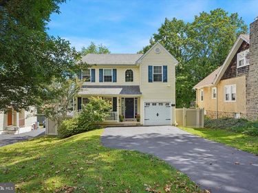 11 NORTHWOOD ROAD , NEWTOWN SQUARE, PA 19073