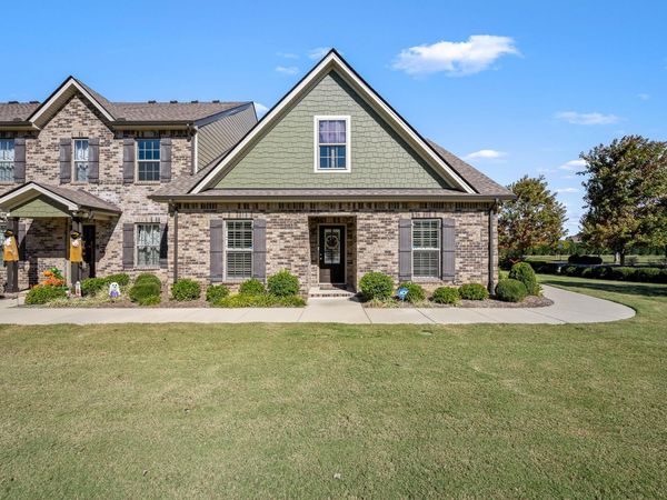 5640 Maples Retreat Dr , Murfreesboro, TN 37127
